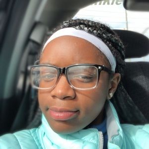 Meet your Posher, Sarai